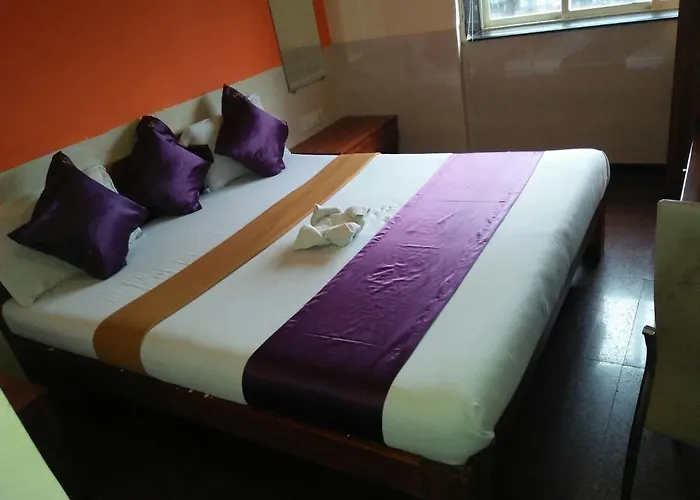Hotel Q Deck Mumbai